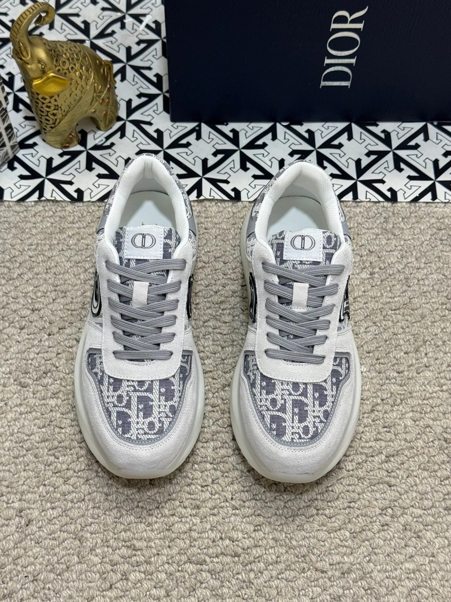 Men's men's shoes 💰440 [New model] 🐞🐞Top original - Dior 🆕 Low-top B02 casual sports shoes, carefully made of first-layer cowhide with canvas, comfortable and breathable ~ rubber soles, enhance style. Fashionable and versatile, it can complement any look. Featuring an exquisite design that is uniquely dynamic and modern, this shoe is part of Dior's legacy and embodies modern elegance. Size: 38-44 (45 customized
